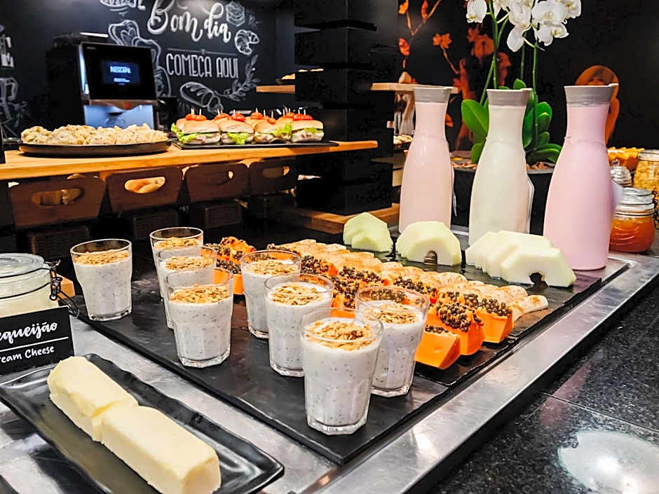 Ibis Joinville