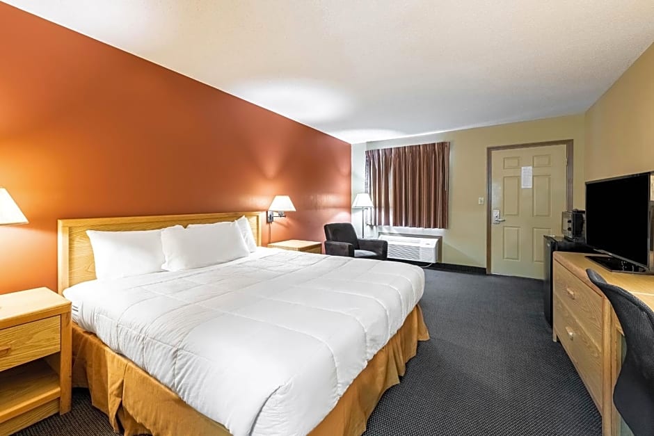 Americas Best Value Inn & Suites St. Marys