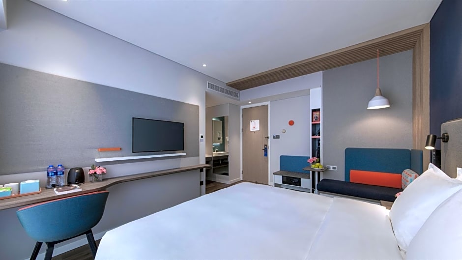 Holiday Inn Express Liyang Huafu By IHG