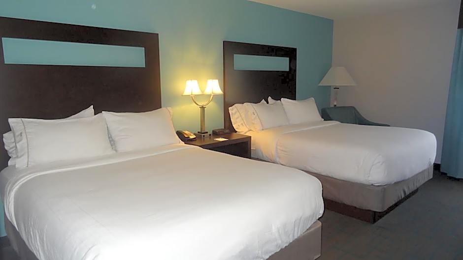 Holiday Inn Express Hotel Kansas City - Bonner Springs By IHG