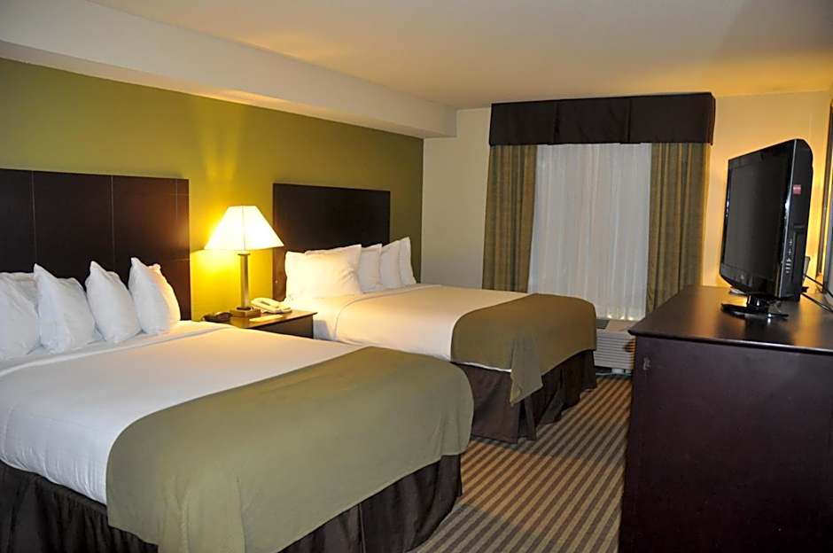 Holiday Inn Express and Suites Sarasota East By IHG