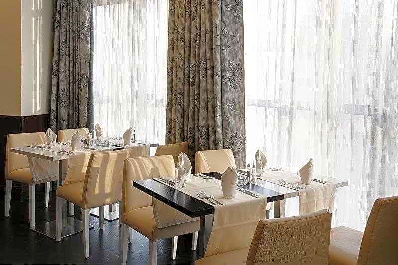 Liberte Hotel