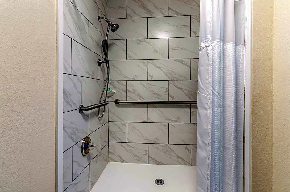 Quality Inn Verona - Staunton North