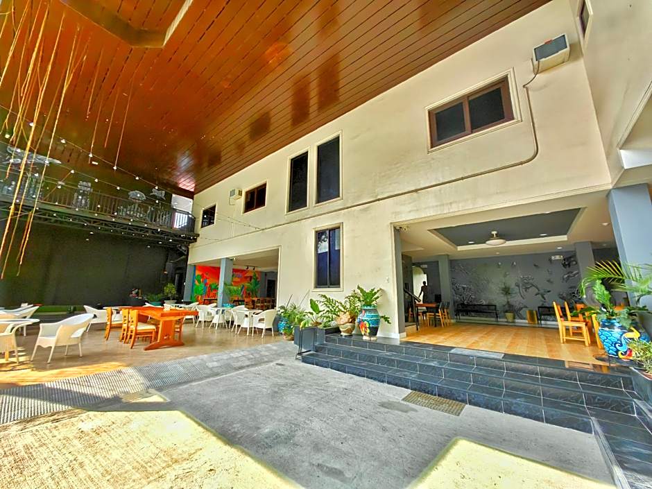 Pescadores Suites Moalboal