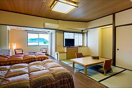 Standard Japanese-Western-Style Room with Sea View