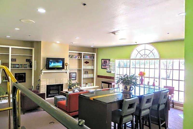 Guesthouse Inn Hotel  & Extended Stay