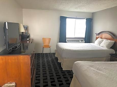 Deluxe Quadruple Room - Non-Smoking
