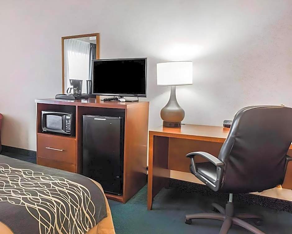 Quality Inn Waynesburg - Morrisville