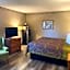 Super 8 by Wyndham Green Bay Near Stadium