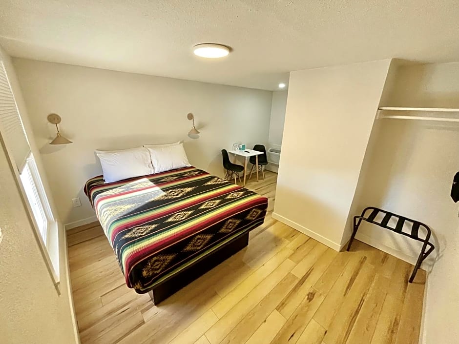 Frederick Motel