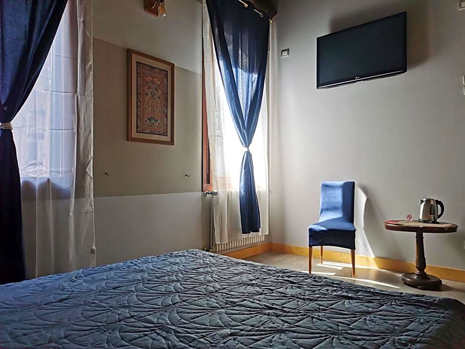 Venice Dose Suite