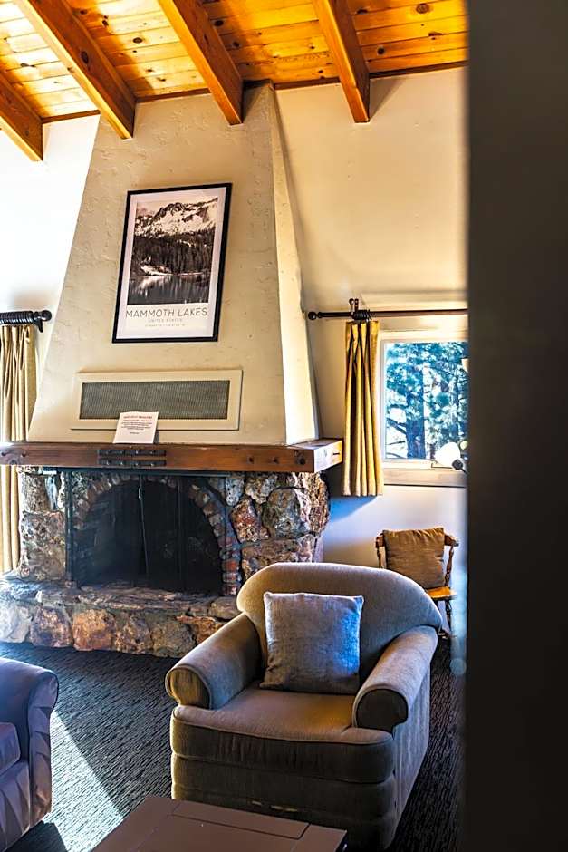 The Mammoth Creek Inn