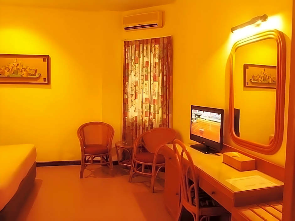 Losari Beach Hotel Makassar