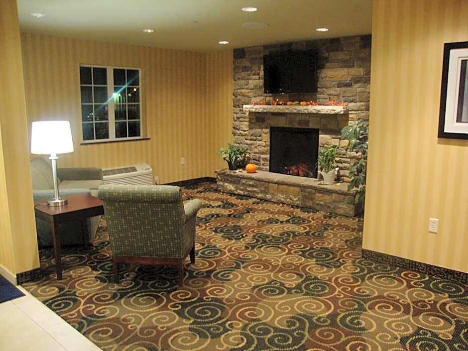 Cobblestone Inn & Suites - Carrington