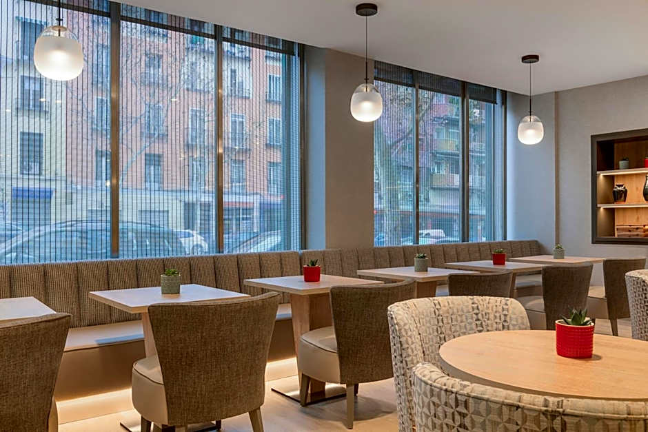 AC Hotel by Marriott Carlton Madrid