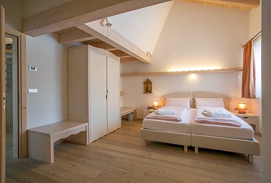 Castelir Suite Hotel