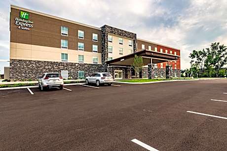 Holiday Inn Express & Suites Dayton East - Beavercreek by IHG