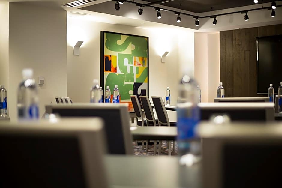 The Windsor Suites - A Modus Hotel