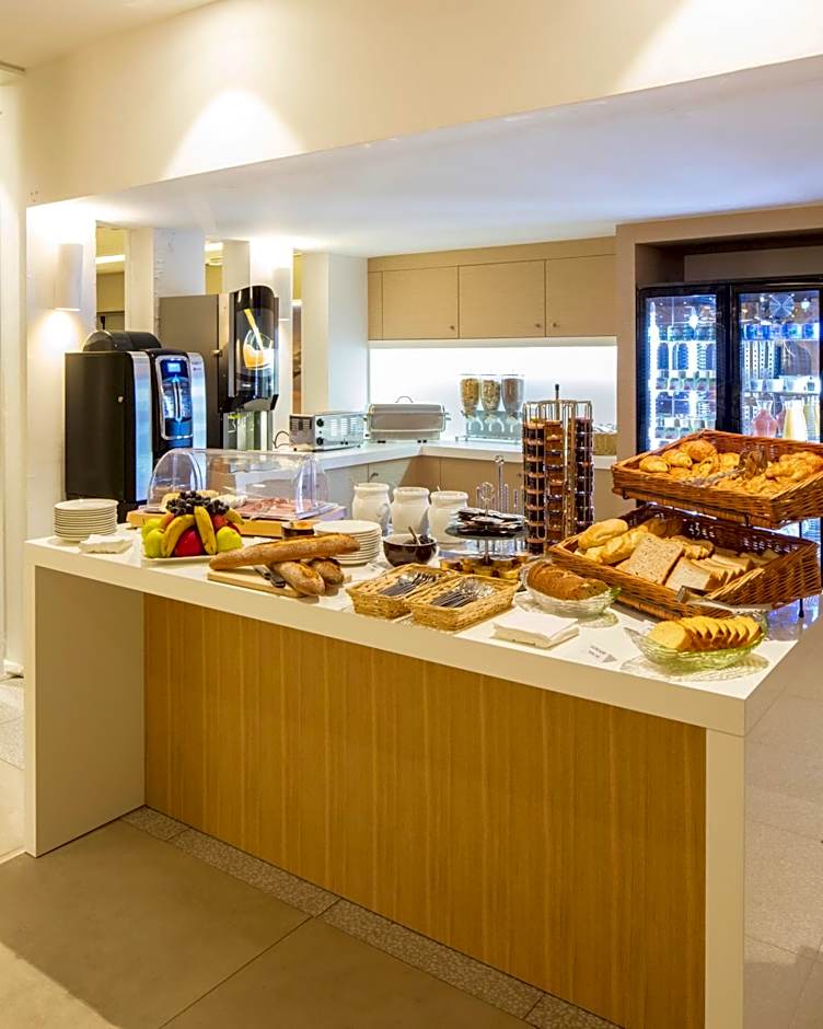 Mercure Villeneuve Loubet Plage
