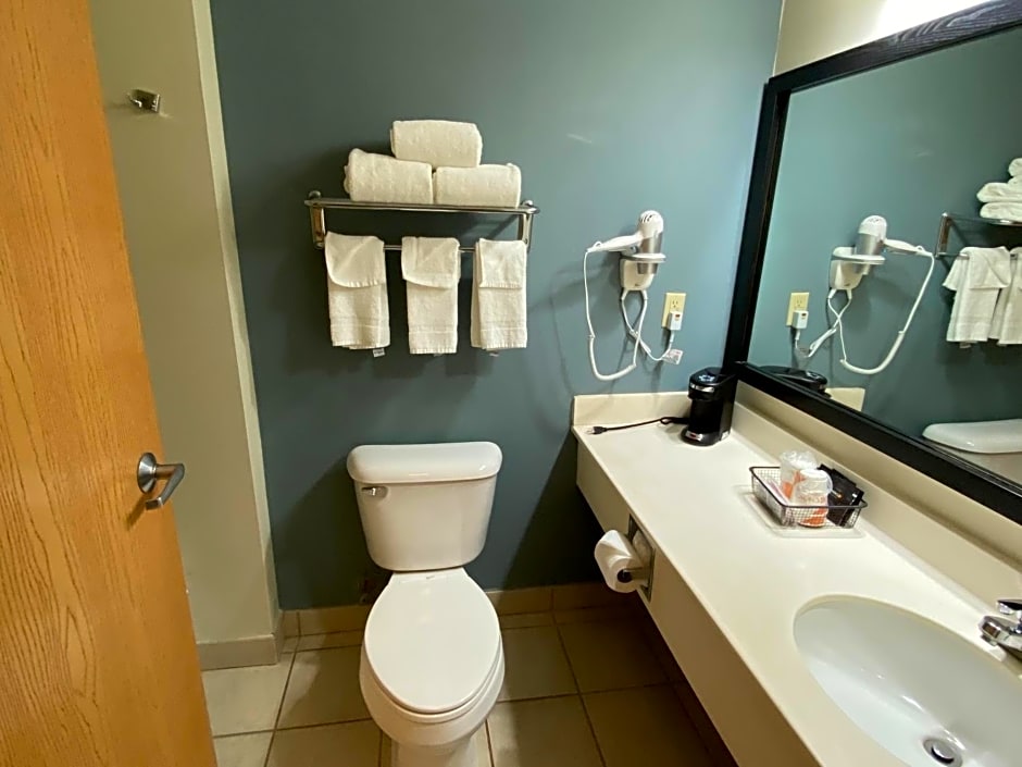 Sleep Inn and Suites Davenport