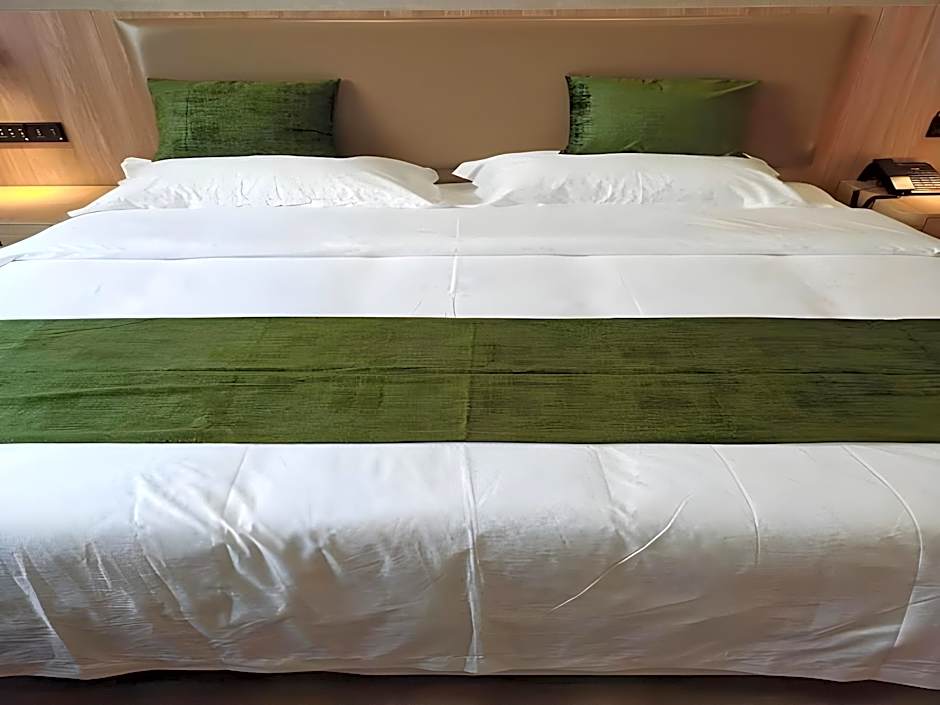 GreenTree Inn Jinan Daming Lake Hotel