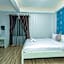 Ken's Backpackers Hotel