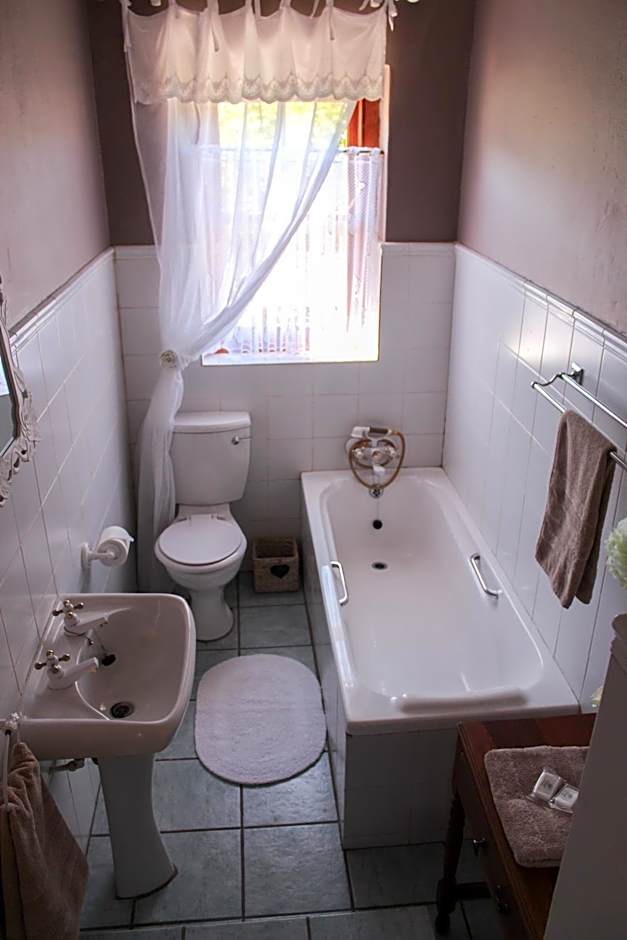 Carmel Villa B&B or Self-Catering