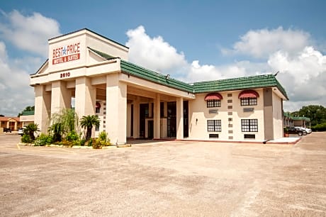 Best Price Motel & Suites