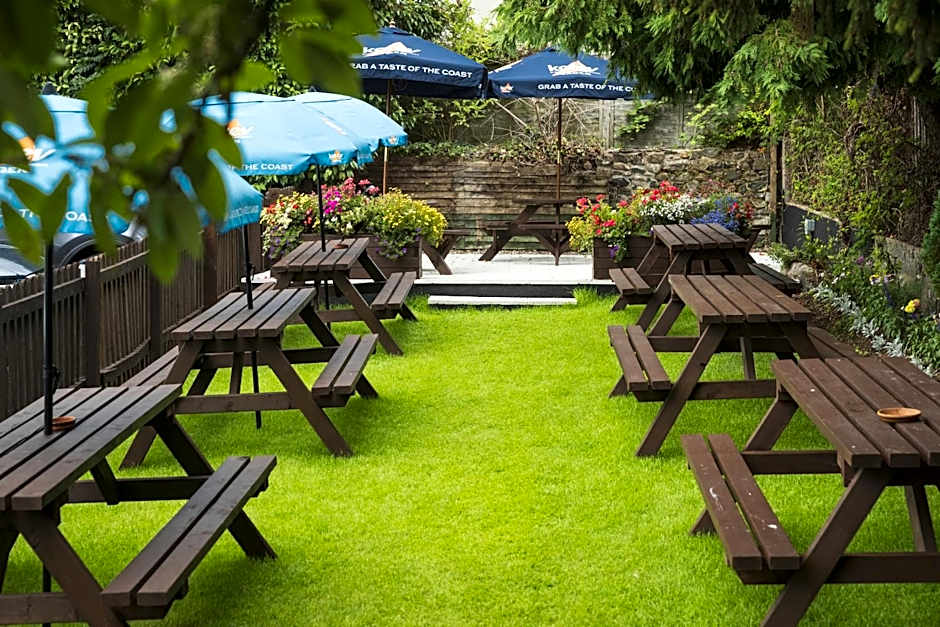 The Cromwell Arms Inn