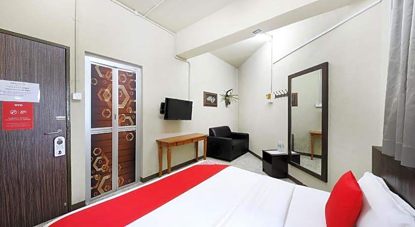 OYO 507 Aikka Hotel