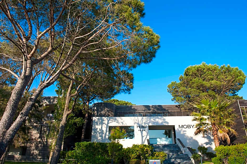 Hôtel & Lodges Moby Dick