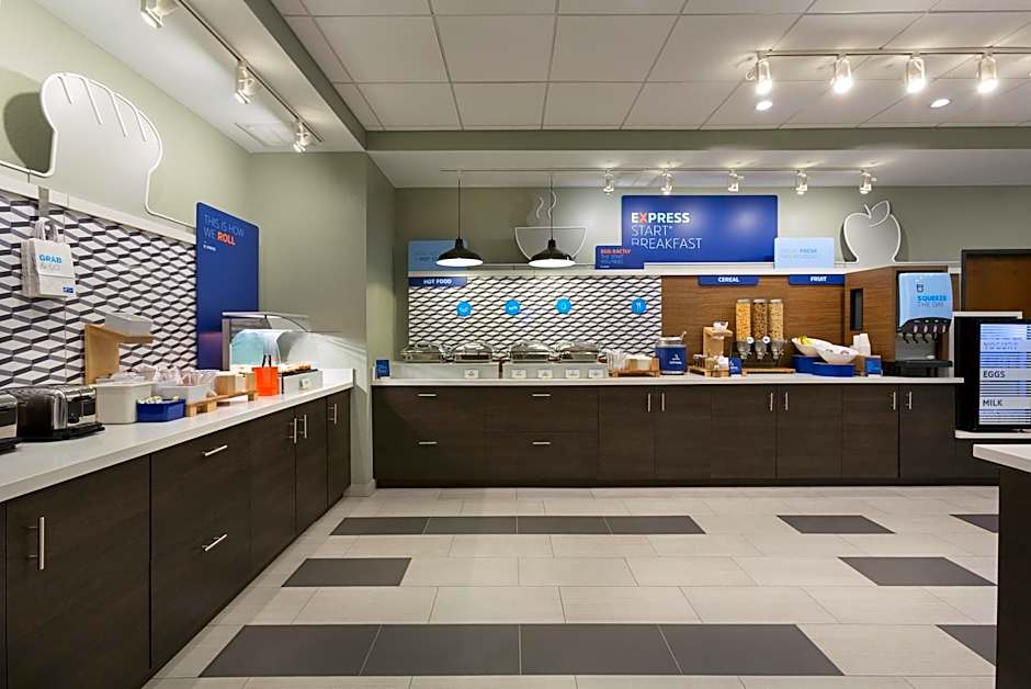 Holiday Inn Express - Lake Park by IHG