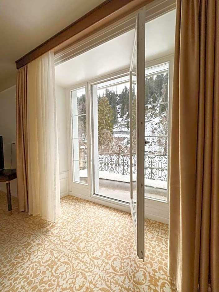 Scuol Palace - Culture, Nature & Health