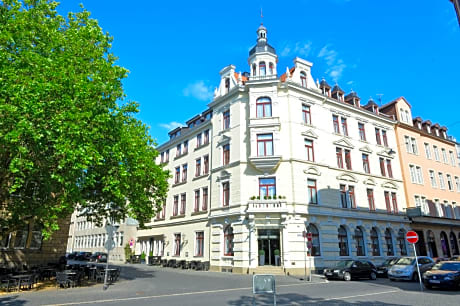 Frühlings-Hotel