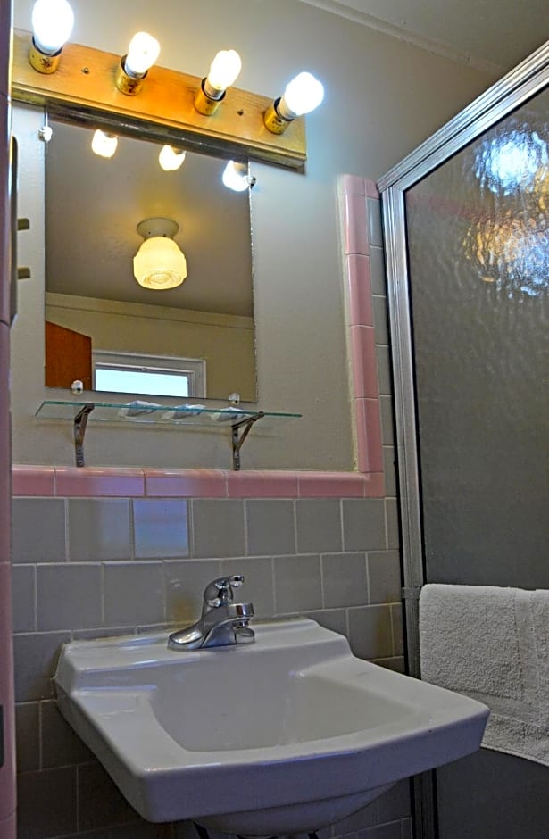 Western Hills Motel