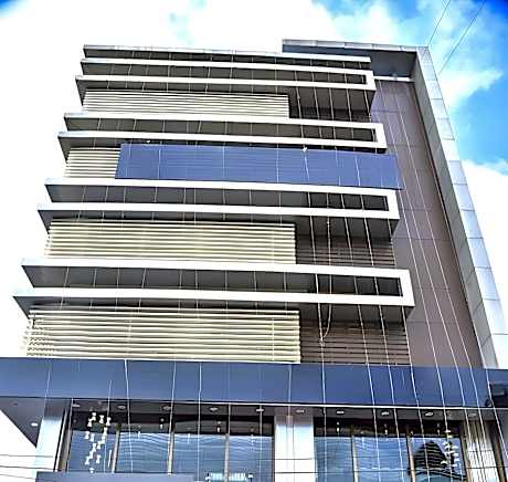 HOTEL VIJAYANAGARA KINGS COURT