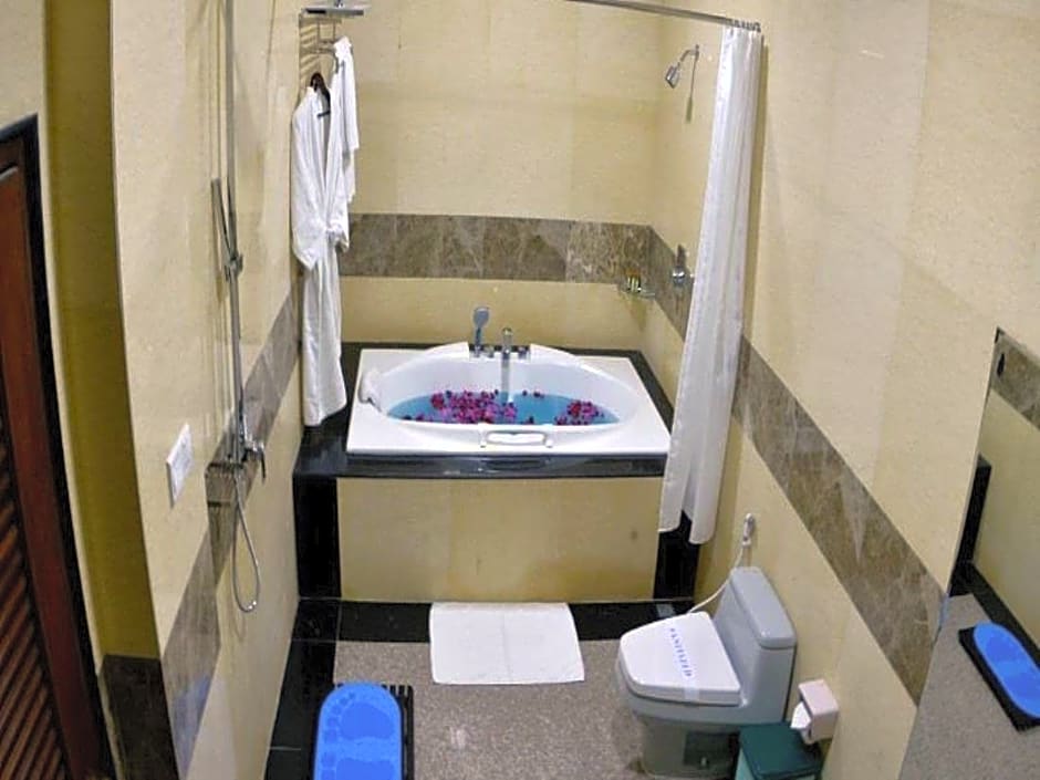 Golden Butterfly Hotel