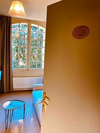 Deluxe King Suite