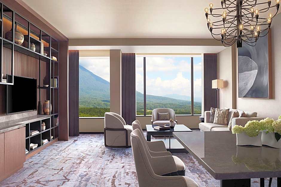 Higashiyama Niseko Village a Ritz-Carlton Reserve