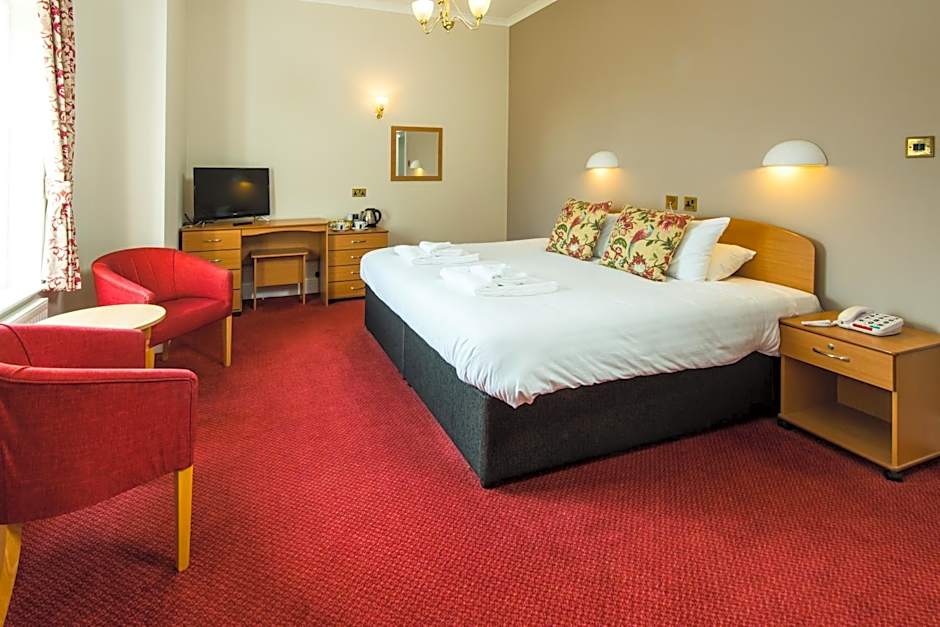 Photo 1 of 6 of Club Double or Twin Room