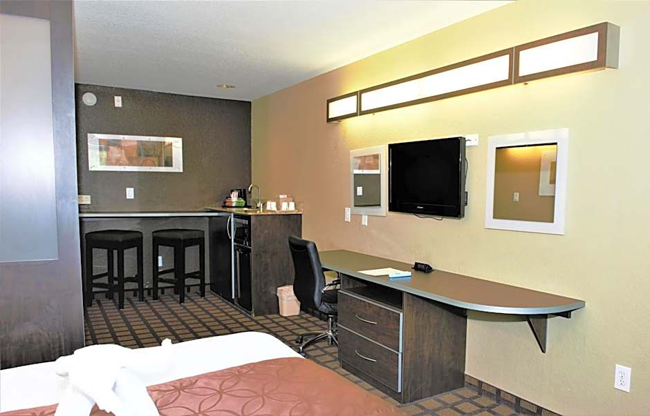 Microtel Inn & Suites By Wyndham Jacksonville Airport
