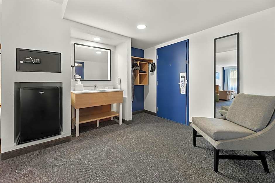 Spark by Hilton Biloxi Ocean Springs