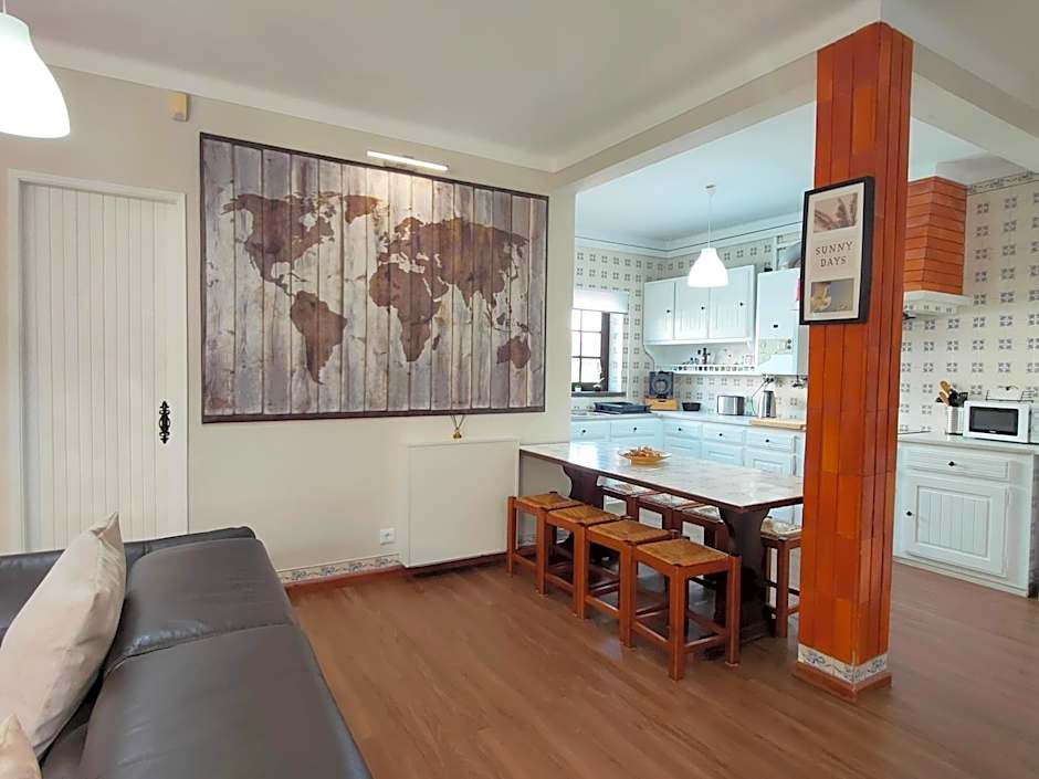 Baleal Classic Waves Guest House