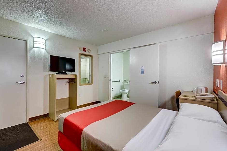Motel 6-Wheat Ridge, CO - West - Denver North