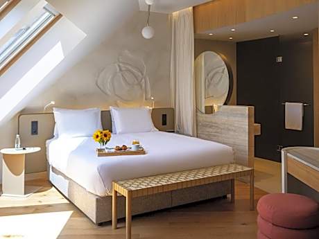 Premium Suite