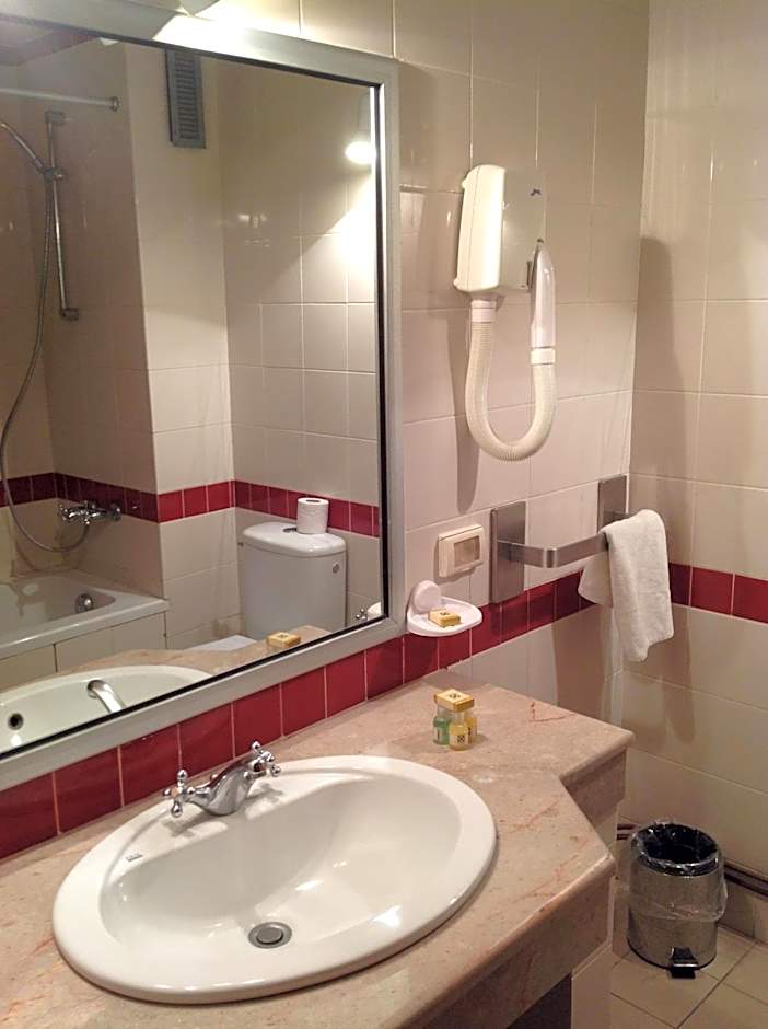 El Hana International