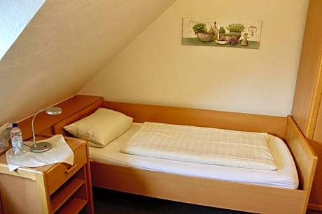 Single Room with Shared Bathroom