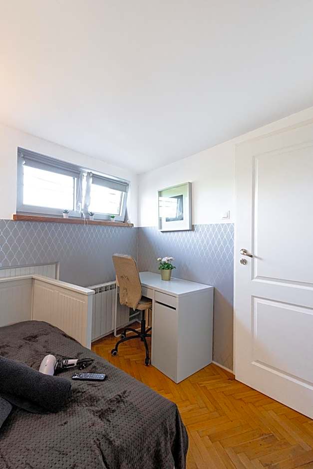 ClickTheFlat Wilson Square Apart Rooms