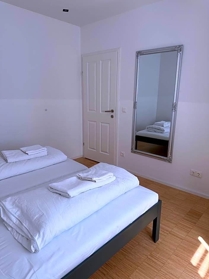 Lion`s Rooms n Apartments
