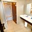 Holiday Inn Express Hotel & Suites Grand Forks By IHG